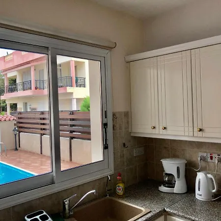 Villa Universal Daphne 3 Bedroom In Kato *