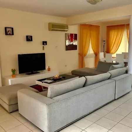 Universal Daphne 3 Bedroom In Kato Villa Paphos