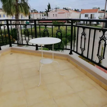 Villa Universal Daphne 3 Bedroom In Kato Paphos